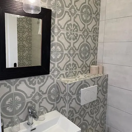 Hotel La Villa Patricia - Charme Et Tradition 2*